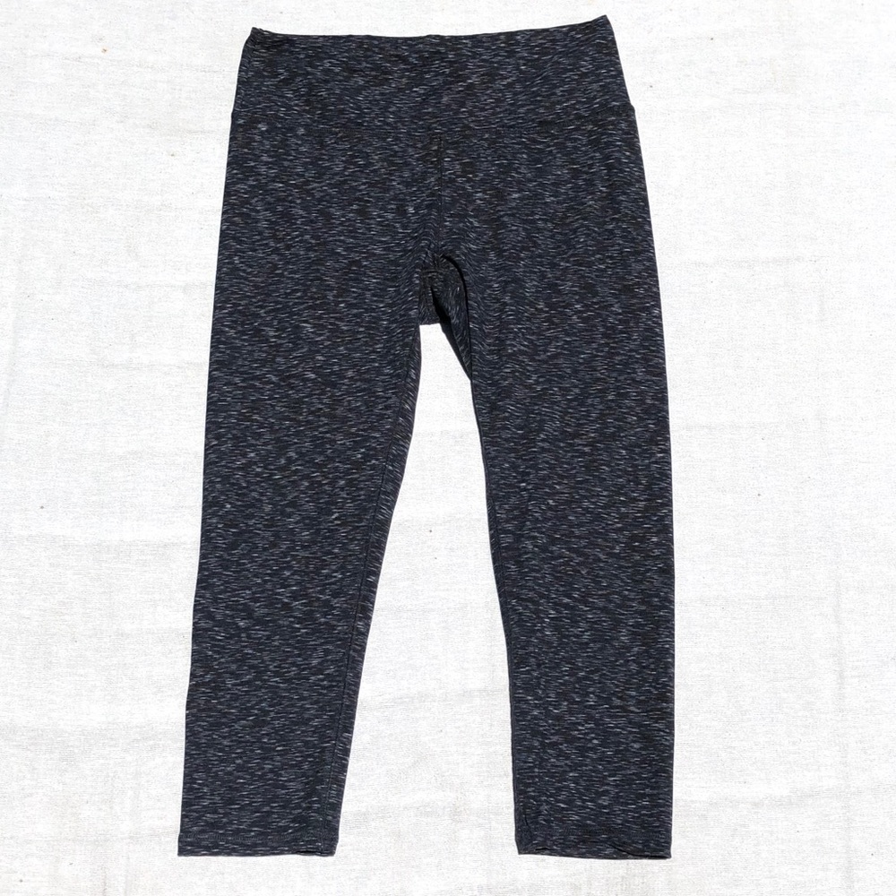 ✨Reebok Speckled Capri Leggings!